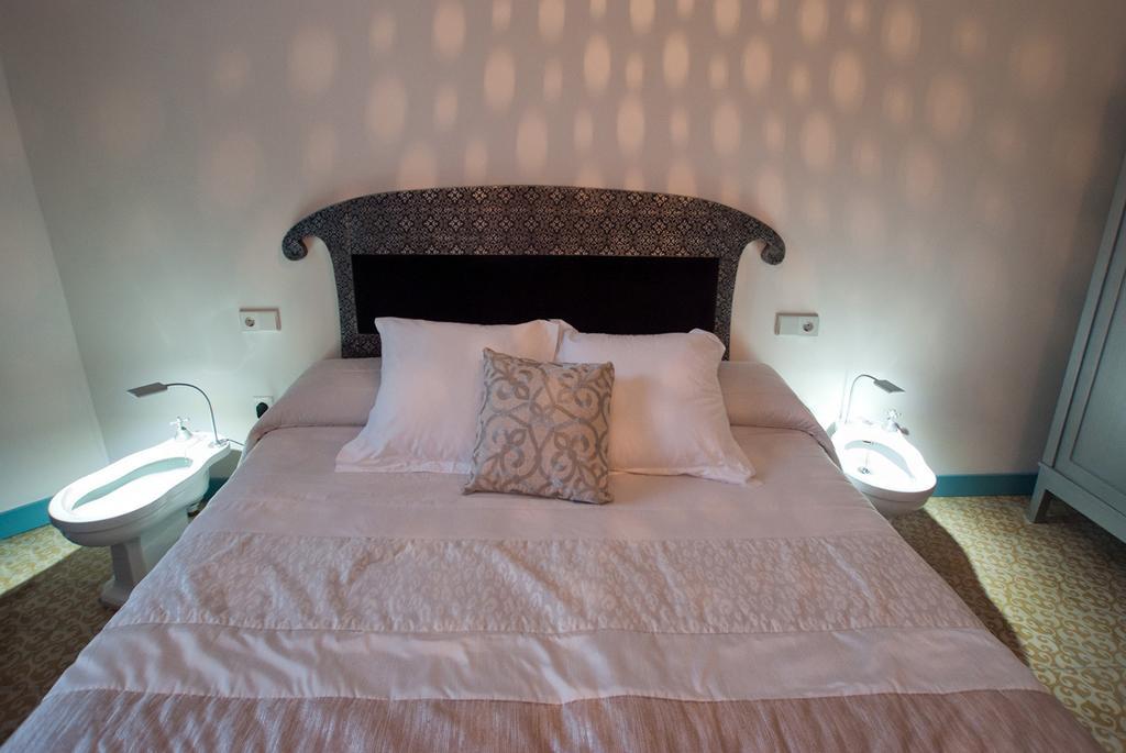 Hotel Hostal Chic Sant Feliu de Guíxols Rom bilde