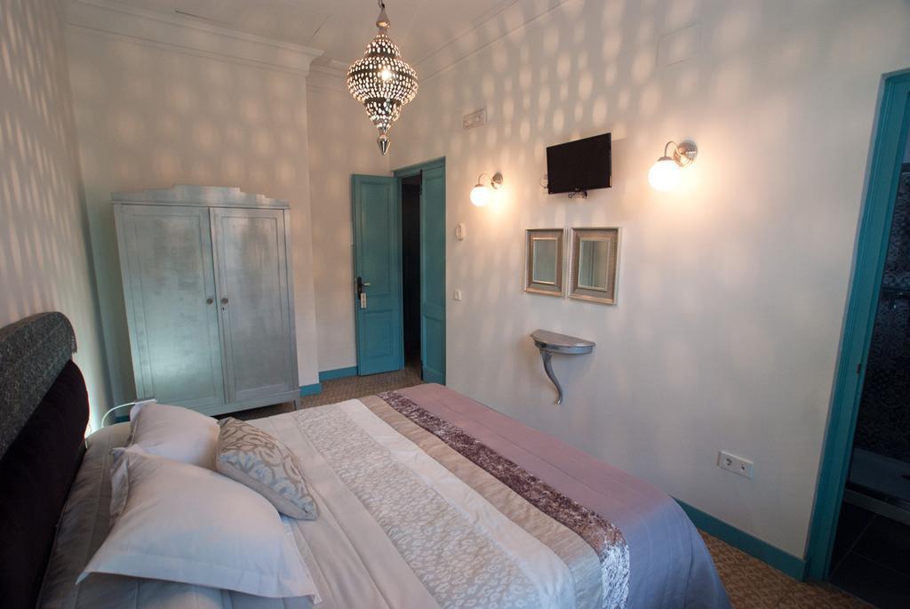 Hotel Hostal Chic Sant Feliu de Guíxols Rom bilde