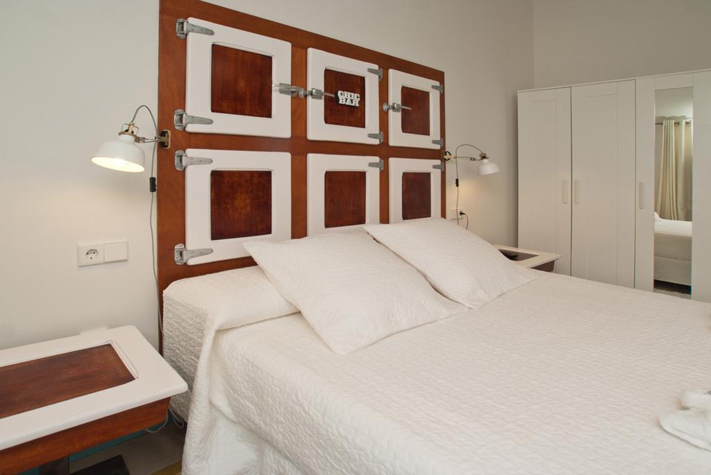 Hotel Hostal Chic Sant Feliu de Guíxols Rom bilde