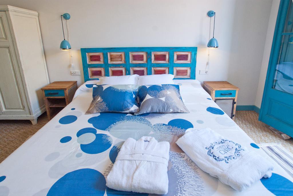 Hotel Hostal Chic Sant Feliu de Guíxols Rom bilde