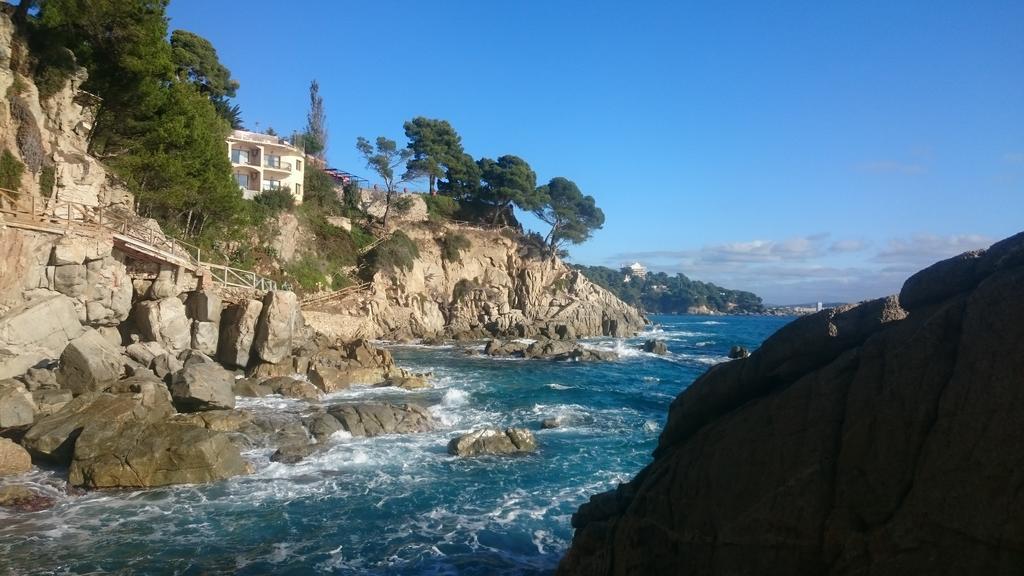 Hotel Hostal Chic Sant Feliu de Guíxols Eksteriør bilde